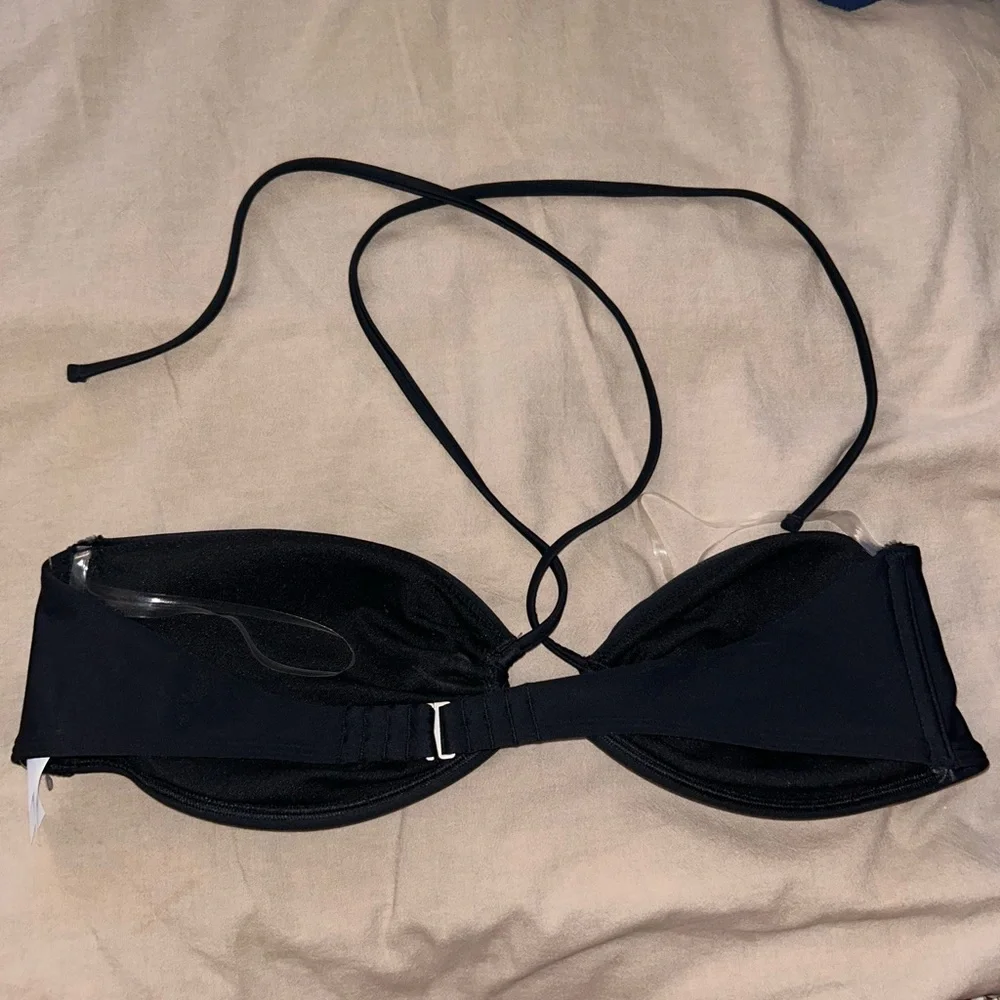 NWOT Abercrombie halter bikini top - Picture 2 of 3